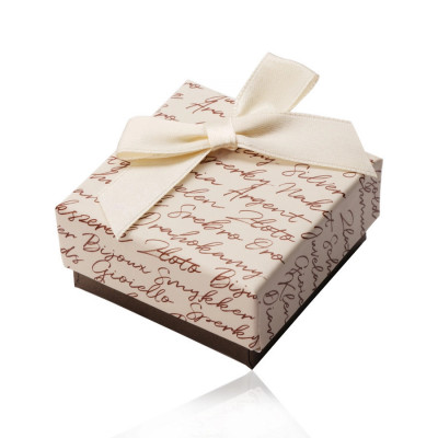 Cutie cadou pentru cercei sau inele - combinație bej-maro, panglică, inscripție foto