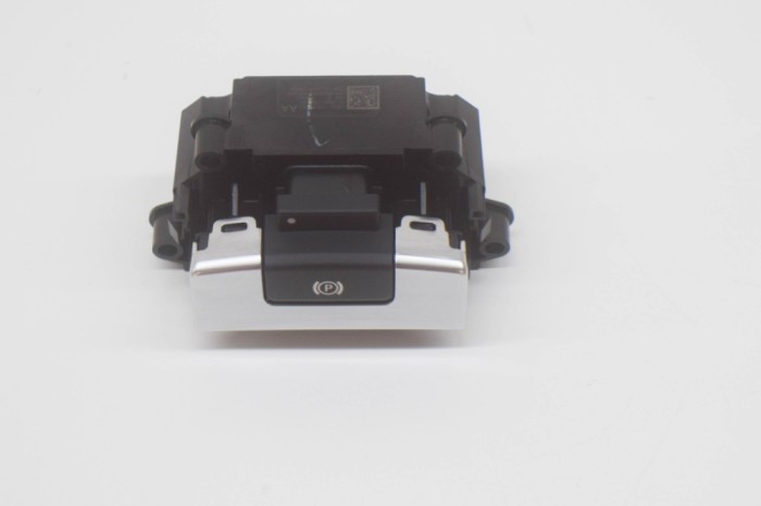 Buton fr&acirc;nă de m&acirc;nă LAND ROVER RANGE ROVER VELAR L560 2019 OEM: J8A2-2B623-AA 13417631