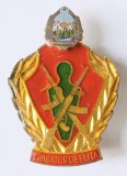INSIGNA TRAGATOR DE ELITA INFANTERIE ARMATA MINISTERUL APARARII LUNETIST ( CITITI DESCRIEREA )