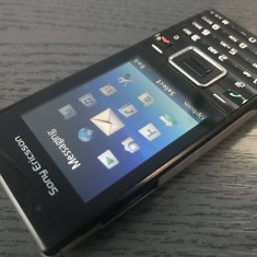 TELEFON DE COLECTIE SONY ERICSSON ELM J10L2.CITITI DESCRIEREA CU MARE ATENTIE !