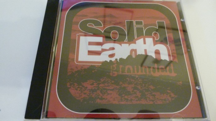 Solid Earth - grounded , cd