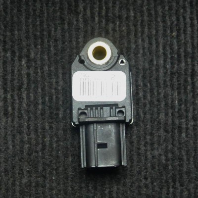 Senzor de impact dreapta spate TOYOTA YARIS _P9_ 2009 OEM: 89831-0H010 1595151 foto