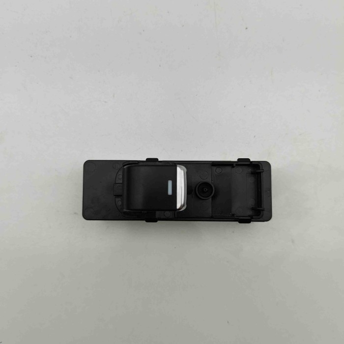 Buton geam ușă dreapta spate MAZDA CX-5 KF 2022 OEM: KG2C-66-370A | 31151841