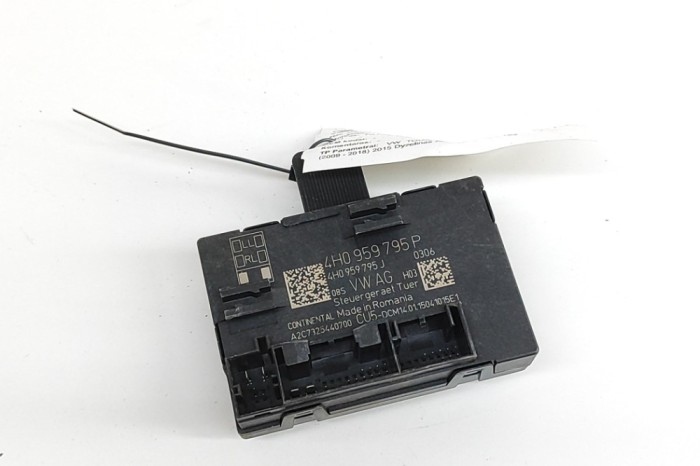 Modul de control ușă dreapta spate VW TOUAREG 7P5 2015 OEM: 4H0959795P,4H0959795J 30358278