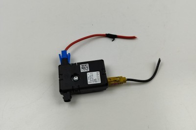 Amplificator de antena BMW 3 G20, G28 2024 OEM: 5A73DB6 30469462 foto