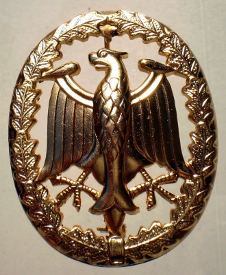 M.107 GERMANIA BUNDESWEHR INSIGNA MILITARA LEISTUNGSABZEICHEN IN GOLD foto