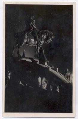 312 - CLUJ, Statue Matei Corvin, night - old postcard, real PHOTO - used foto