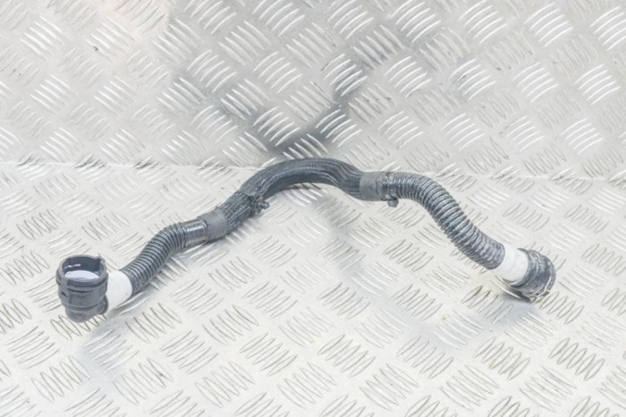 Alt furtun TESLA MODEL 3 2020 OEM: 1077594-00-C 12568600