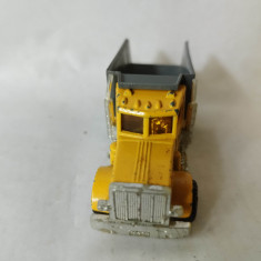 bnk jc Matchbox 30 Peterbilt Dump Truck 1/80