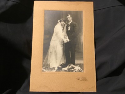 Fotografie de nunta miri in haine de epoca perioada interbelica fotograf Salo Brull / Cernauti Bucovina ! foto