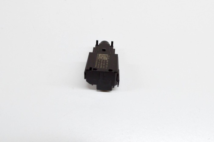 Senzor de temperatură VW ID.4 E21 2021 OEM: 5WA907527A,6PT014401-06,6PT014401 20440315