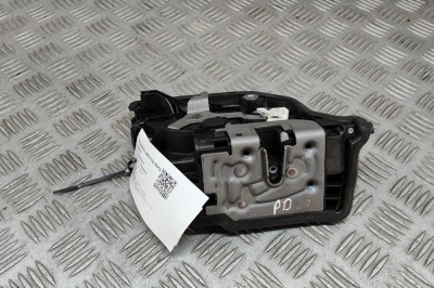 &amp;Icirc;ncuietoare ușă dreapta față BMW X2 F39 2020 OEM: 7281936 29038812 foto