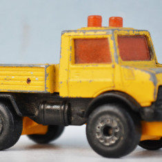 Macheta Lesney Unimog 1:76 detriorat