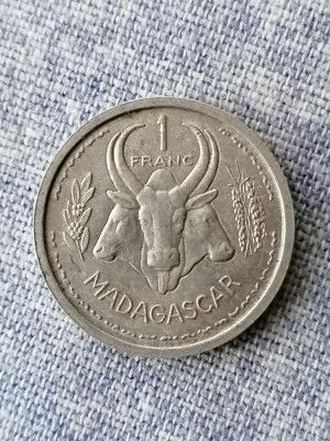 MONEDA - 2FRANCS 1948 -MADAGASCAR foto