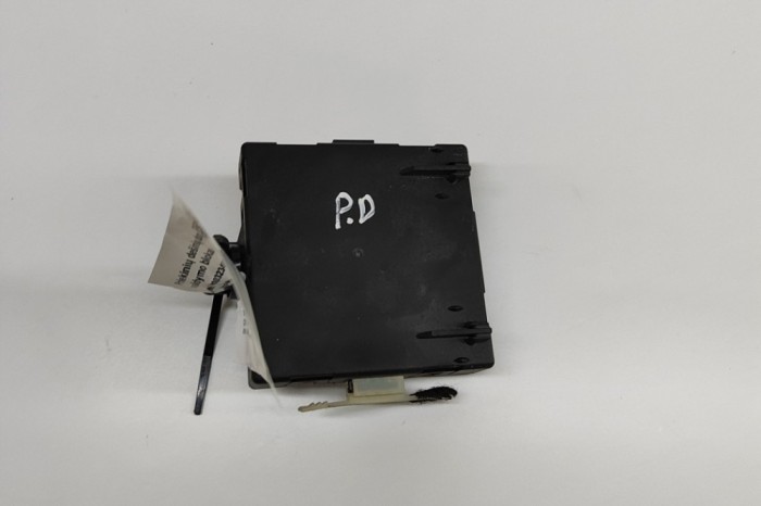 Modul de control ușă dreapta față MERCEDES-BENZ CLS C218 2014 OEM: A2129006518,A2129011705,A2129027706 30323497