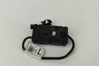 Filtru de antena TESLA MODEL 3 2021 OEM: 1509420-00-C 22296381 foto