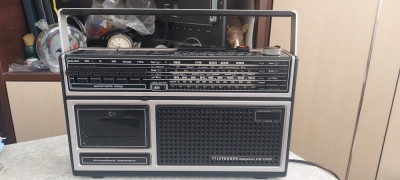 TELEFUNKEN BAJAZZO CR 1000 , NU FUNCTIONEAZA CITITI DESCRIEREA VA ROG FRUMOS !! foto