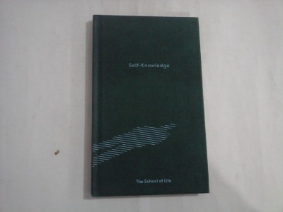 SELF - KNOWLEDGE - THE SCHOOL OF LIFE foto