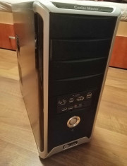 Carcasa PC Cooler Master foto