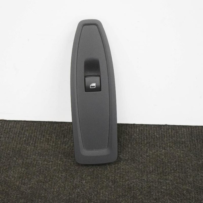Buton geam ușă st&acirc;nga față BMW 2 Coupe F22, F87 2014 OEM: 9208107,7318451,7268405 10688048