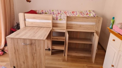 pat copii supraetajat cu birou si dulap foto