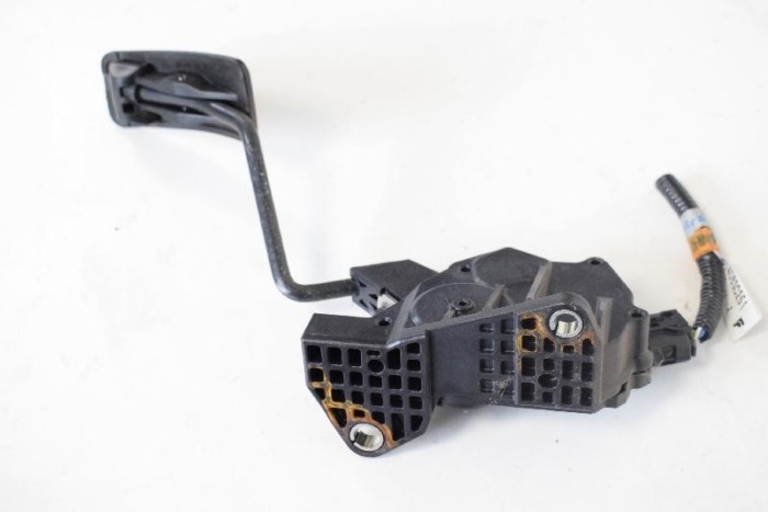 Pedala de accelerație SUBARU FORESTER SH_ 2009 OEM: 36010AG110,198800-7090 4096811