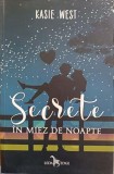 Secrete &icirc;n Miez de Noapte - Kasie West, Leda Edge, 2022, Roman de Beletristica, 286 pagini