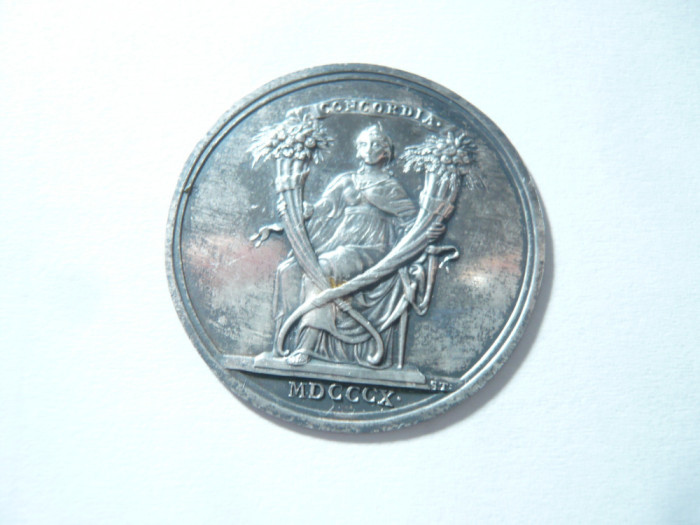 Copie pe folie argint a Medaliei Franta 1810 - Concordia , urme adeziv pe verso
