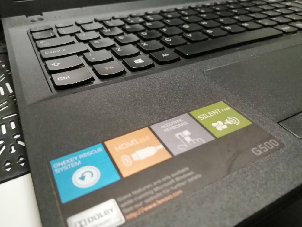 Laptop Lenovo G500 procesor i5, Intel Core i5, 4 GB, 320 GB | Okazii.ro