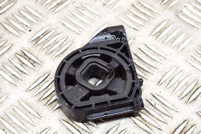 Suport radiator HYUNDAI KONA 2022 OEM: 25333-F2000 18092741