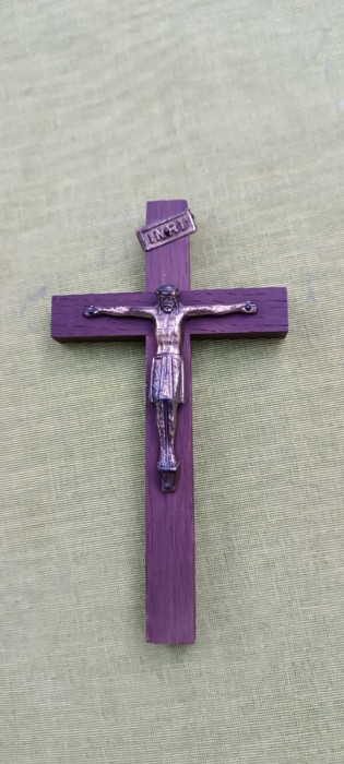 Crucifix vechi lemn cu alama