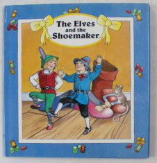 THE ELVES AND THE SHOEMAKER by SIMON GIRLING , ILLUSTRATED by JENNY PRESS foto