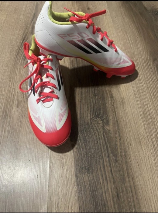 Adidas f50