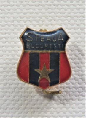 Insigna Steaua Bucuresti foto