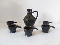 Set rar ceramica de autor Bagossy Sandor Baia Mare - Ulcior si 5 pahare - Semnatura originala - Colectie arta plastica