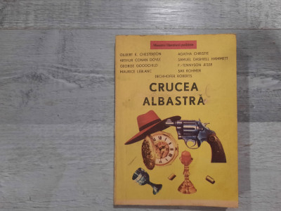 Maestrii literaturii politiste.Crucea albastra foto