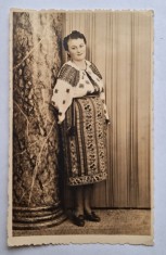 Costum popular oltenia, Fotografie - Carte Postala veche, anii 1930 foto
