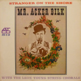 Vinil LP Mr. Acker Bilk With Leon Young String &lrm;&ndash; Stranger On The Shore (VG), Jazz