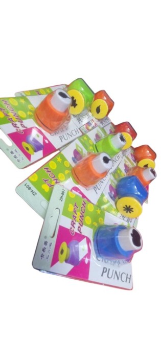 Perforator decorativ 1 bucata , Diferite modele pentru proiecte creative