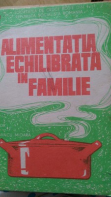 Alimentatia echilibrata in familie foto