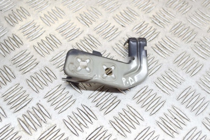 Suport aripa dreapta față BMW 4 Coupe F32, F82 2013 OEM: 7255822 13854077