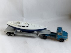 bnk jc Majorette - camion Scania cu trailer si salupa