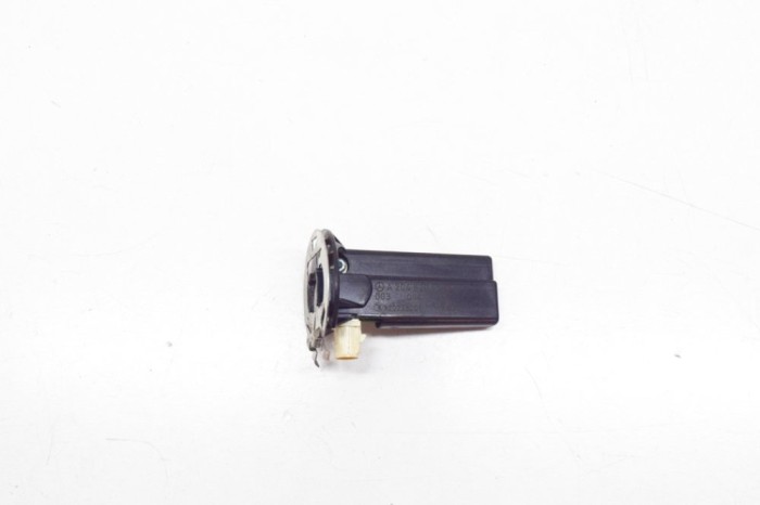 Amplificator de antena MERCEDES-BENZ E Cabrio A207 2015 OEM: A2048205575 13981587