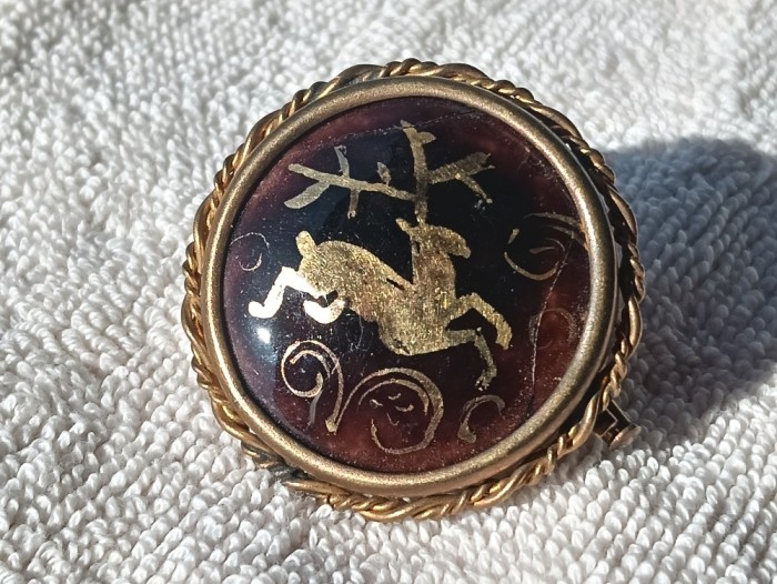 LIMOGES BROSA CERB pictata manual pe PORTELAN semnata IMPECABILA manopera EXCEPTIONALA FRANTA aprox 1920