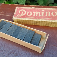 Joc romanesc vechi din perioada comunista, Domino