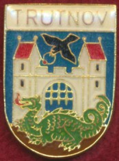 Ac de cravată şi ac de guler email cu stema oraşului Trutnov (Trautenau), Cehia.