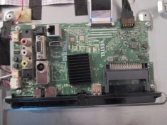 placa baza 17MB181TC perfect functionala, recuperata dintr-un tv led VORTEX LEDV-43V650S functional