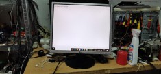 Monitor LG Flatron L153S 19 inch