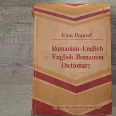 Romanian-english,english-romanian dictionary de Irina Panovf