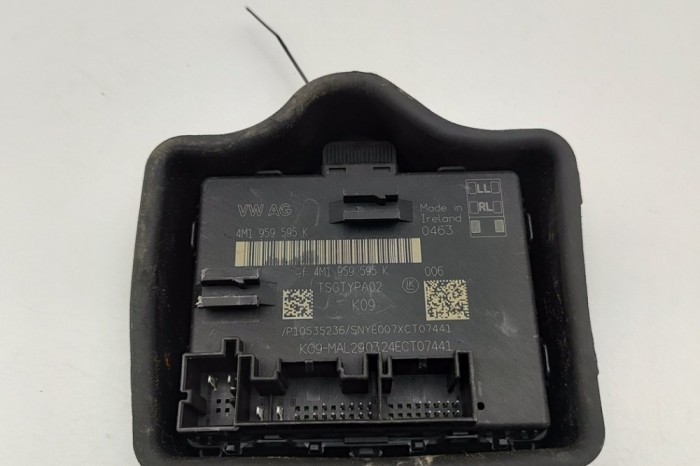Modul de control ușă dreapta spate AUDI A6 C8 Avant 4A5 2024 OEM: 4M1959595K 31304264
